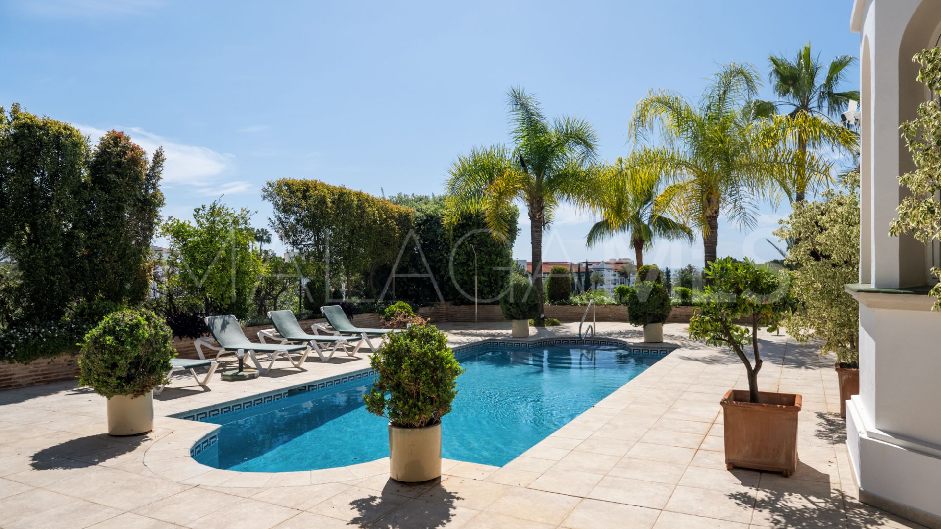 Villa for sale in El Herrojo