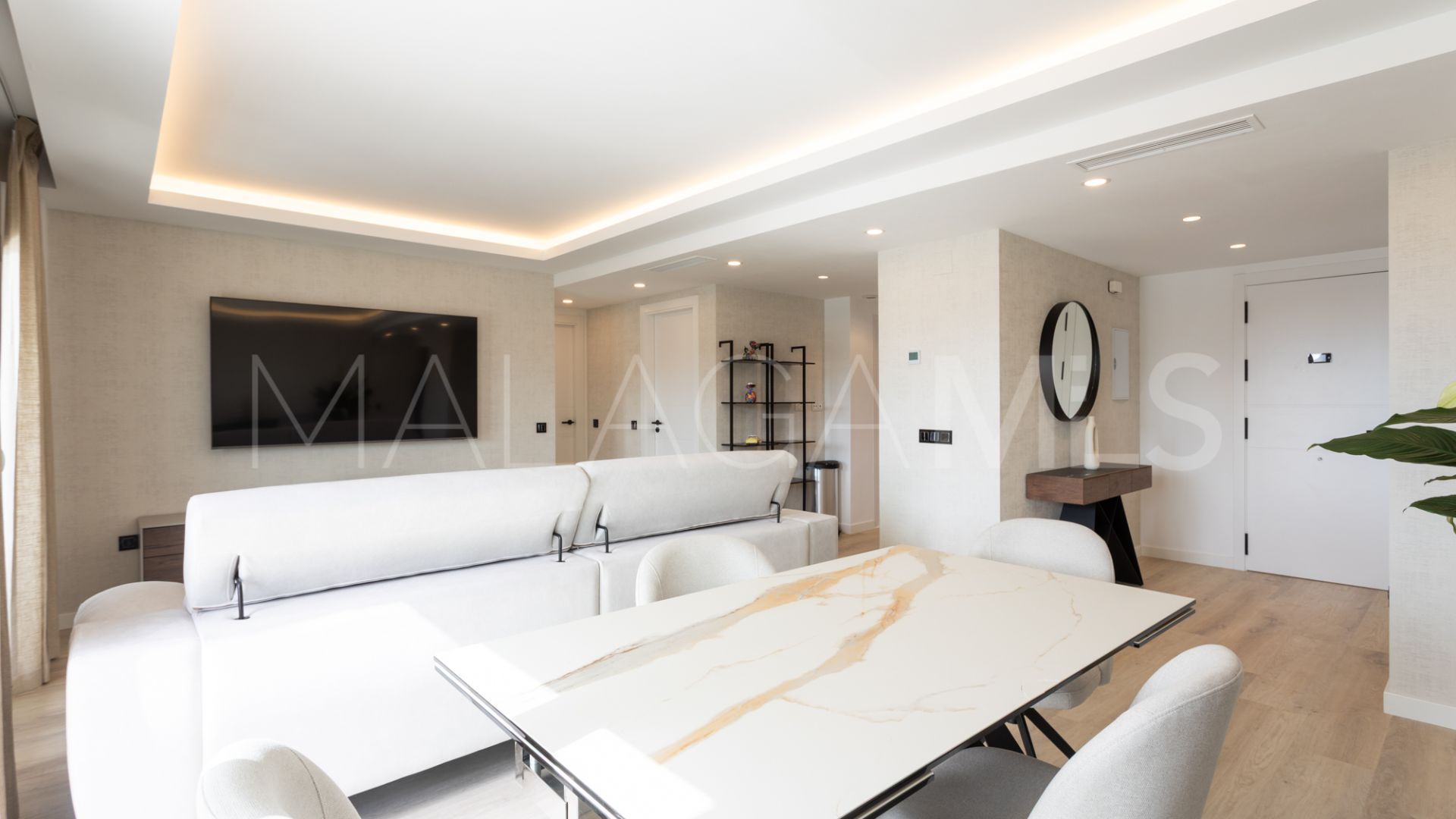 Penthouse for sale in La Campana with 4 bedrooms