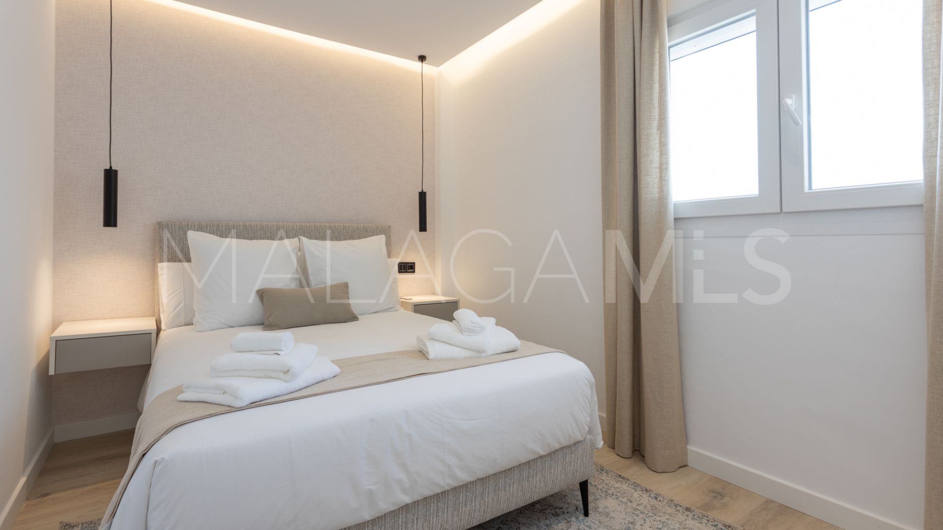 Penthouse for sale in La Campana with 4 bedrooms