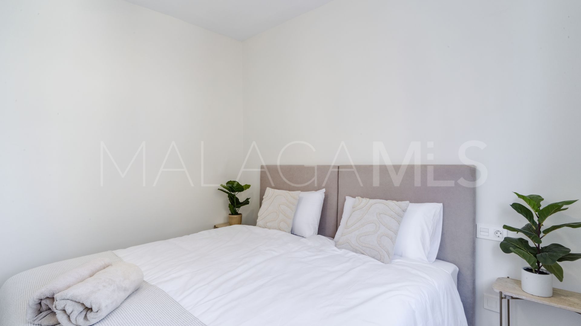 Apartment with 3 bedrooms for sale in Estepona Town