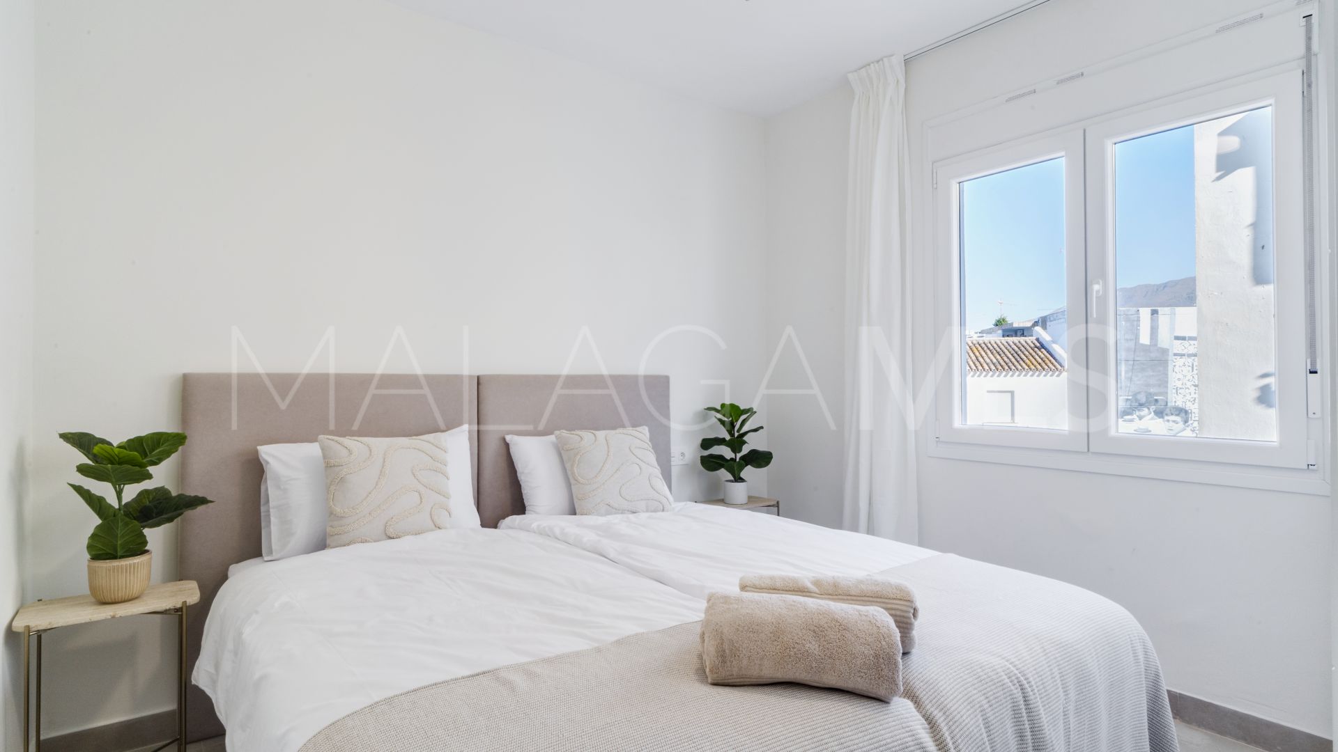 Apartment with 3 bedrooms for sale in Estepona Town