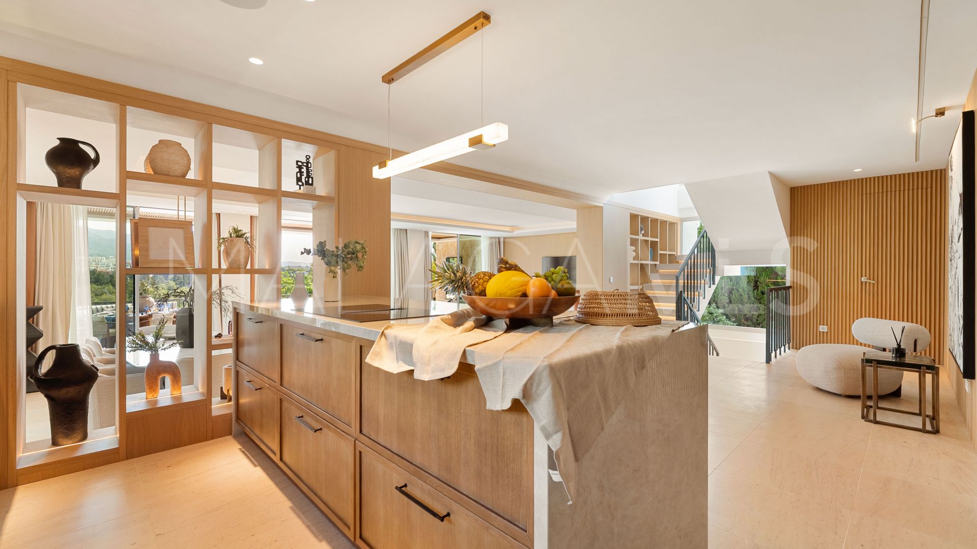 Villa with 5 bedrooms for sale in Nueva Andalucia