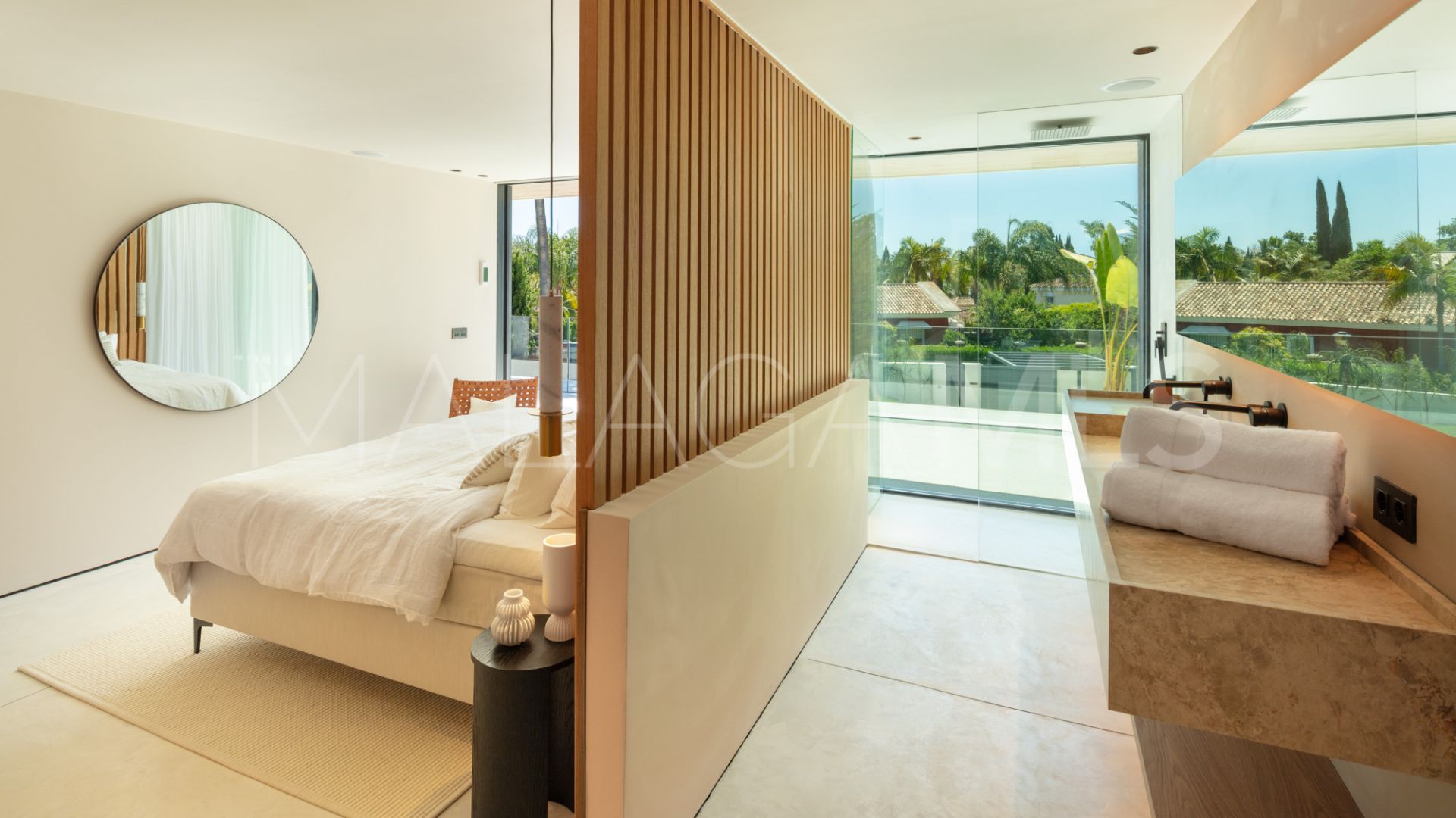 Villa for sale in Nueva Andalucia de 4 bedrooms