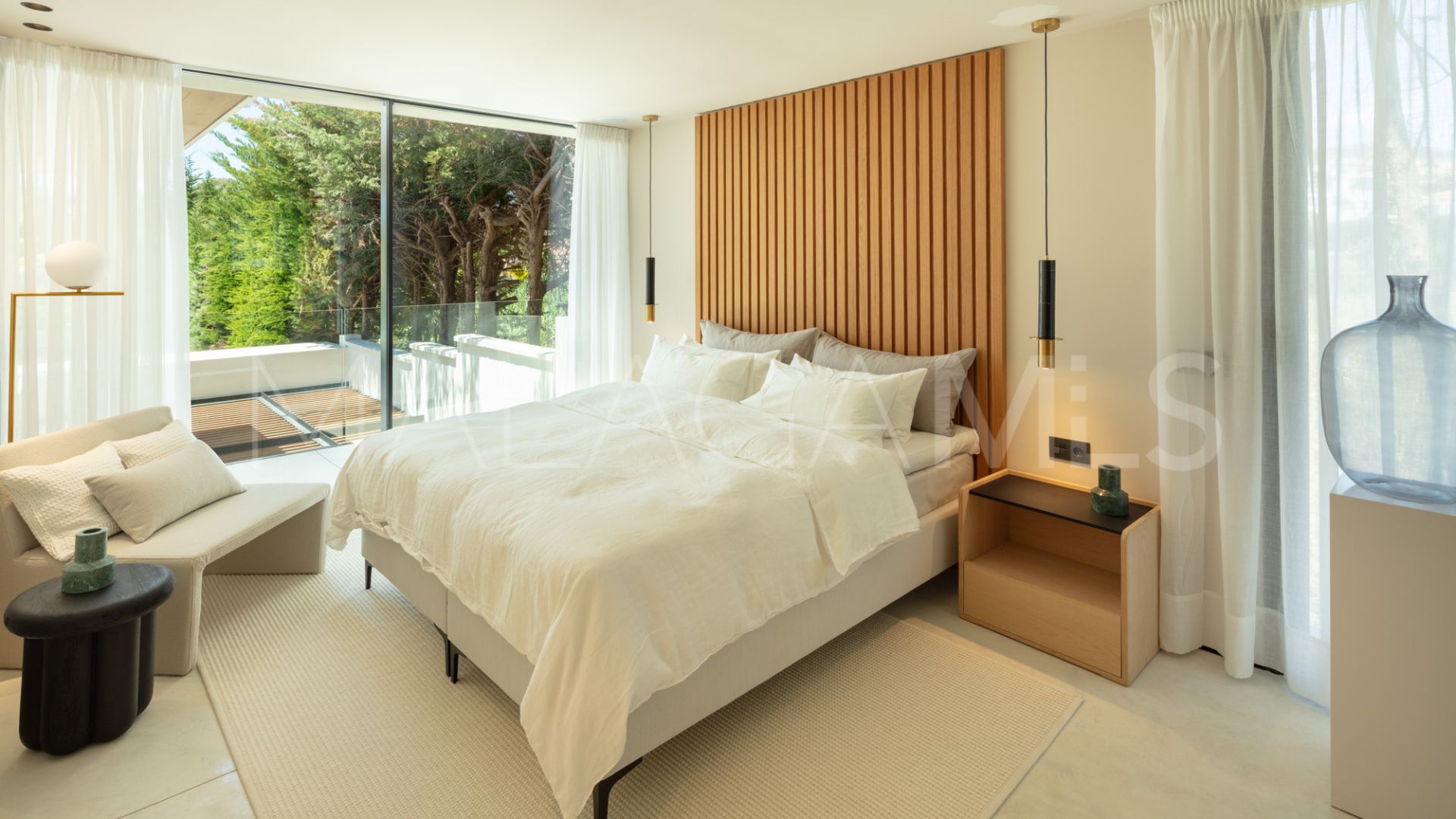 Villa for sale in Nueva Andalucia de 4 bedrooms