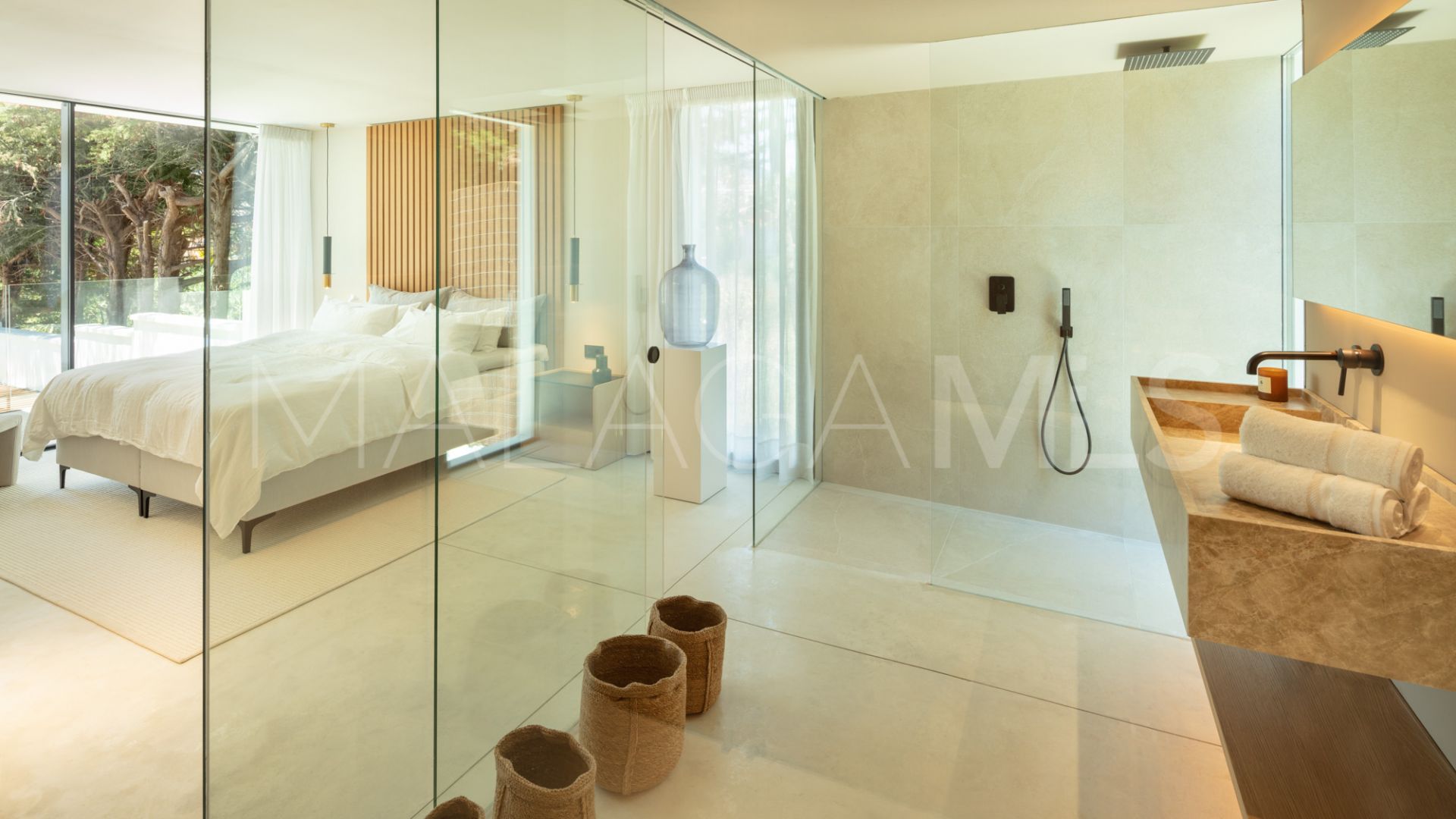 Villa for sale in Nueva Andalucia de 4 bedrooms