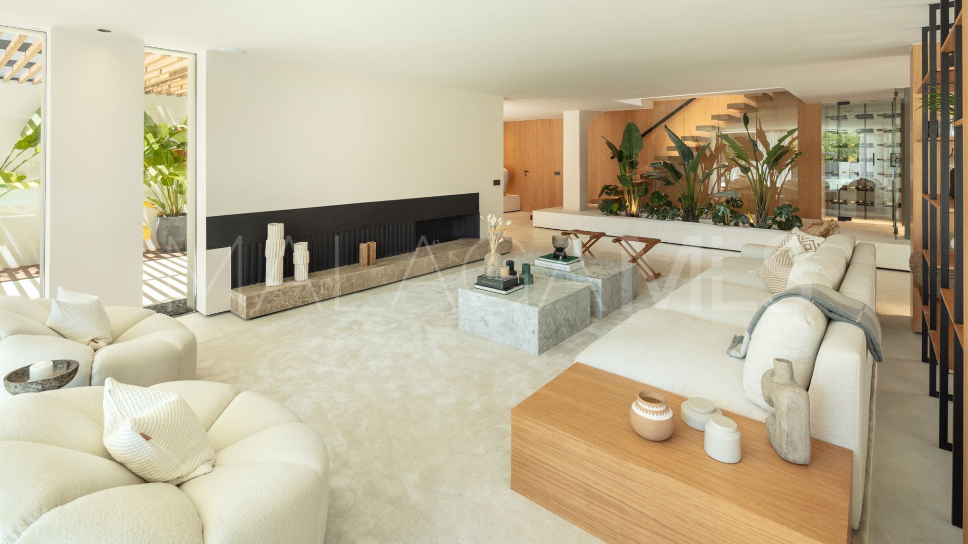 Villa for sale in Nueva Andalucia de 4 bedrooms