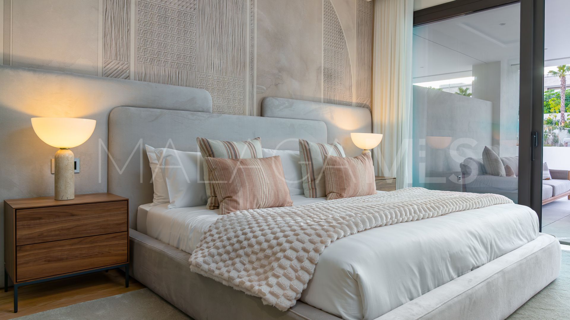 Duplex planta baja for sale in Epic Marbella