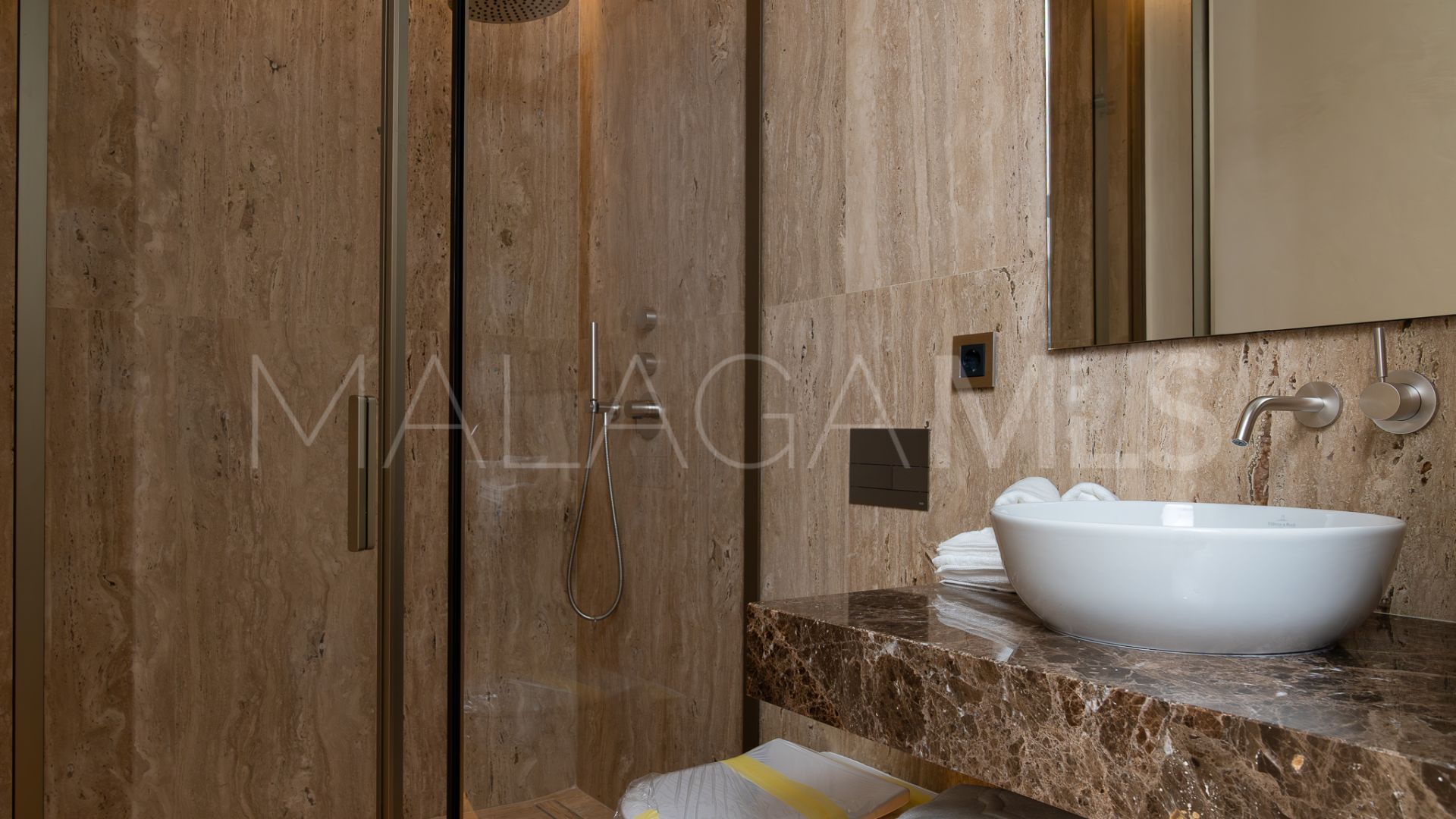 Duplex planta baja for sale in Epic Marbella