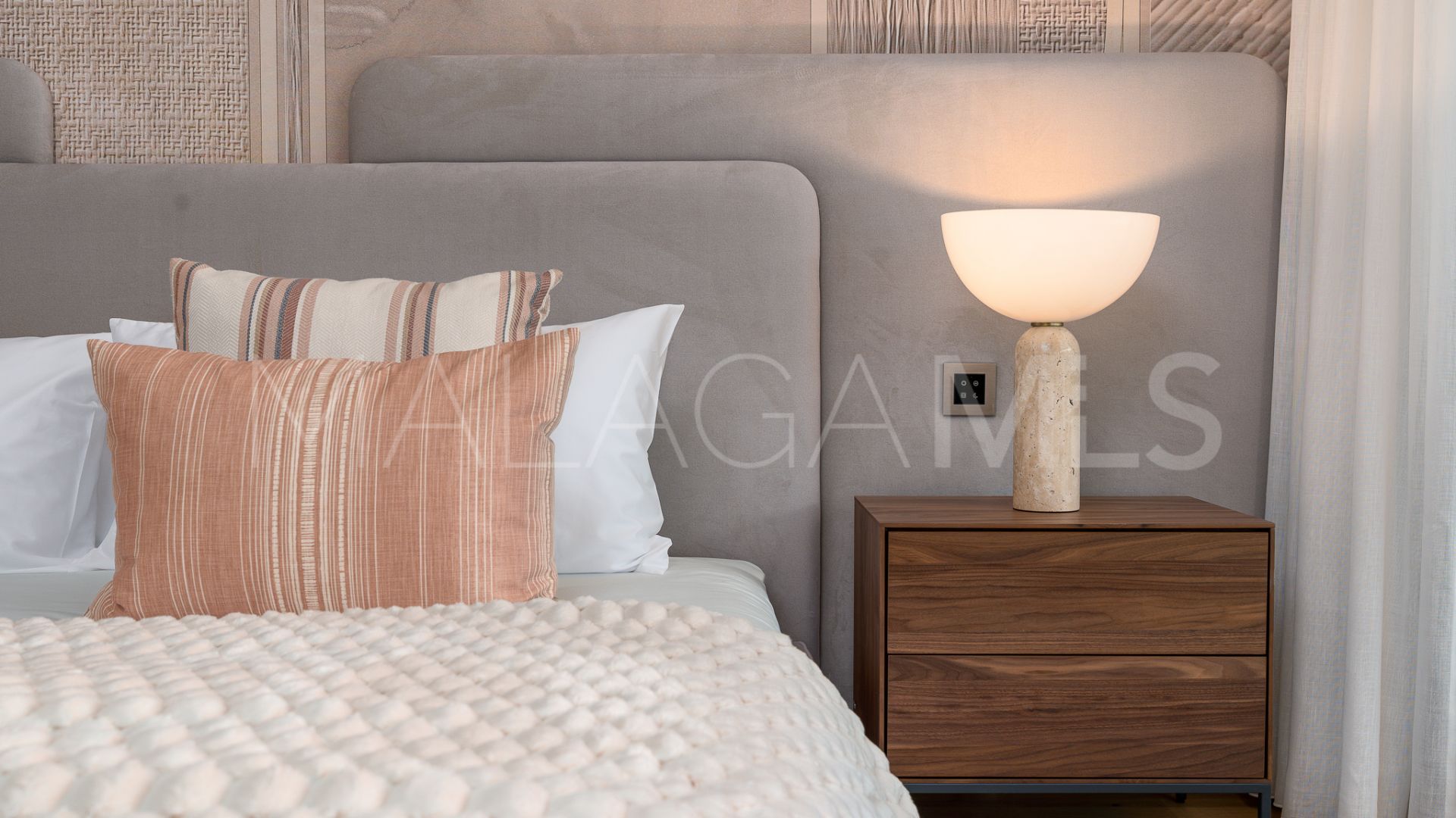 Duplex planta baja for sale in Epic Marbella