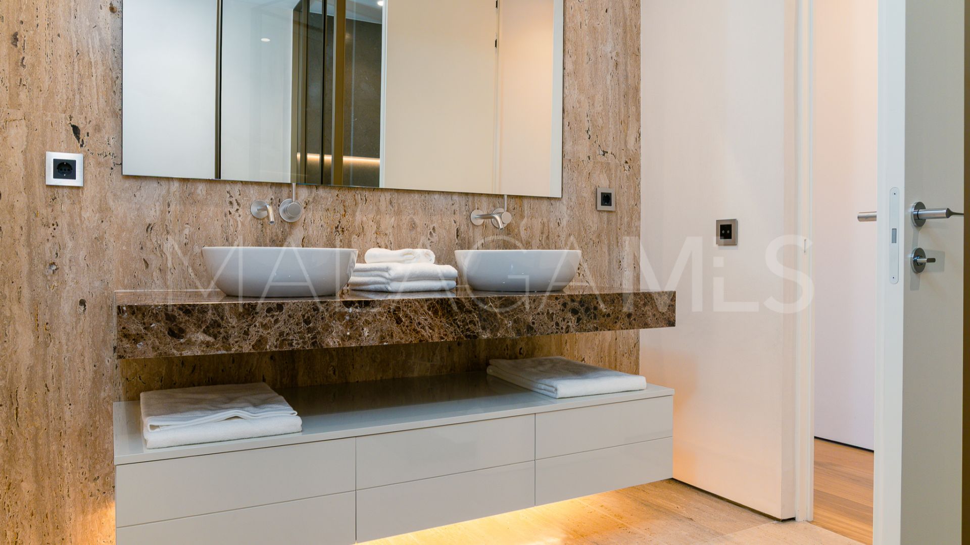 Duplex planta baja for sale in Epic Marbella