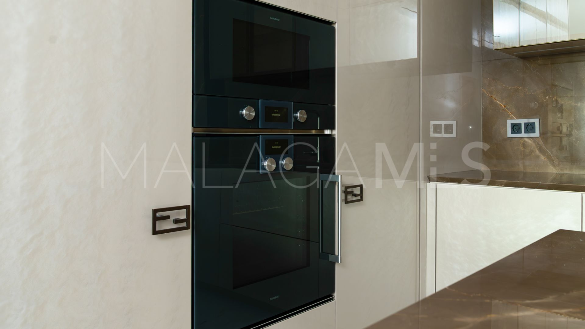 Duplex planta baja for sale in Epic Marbella