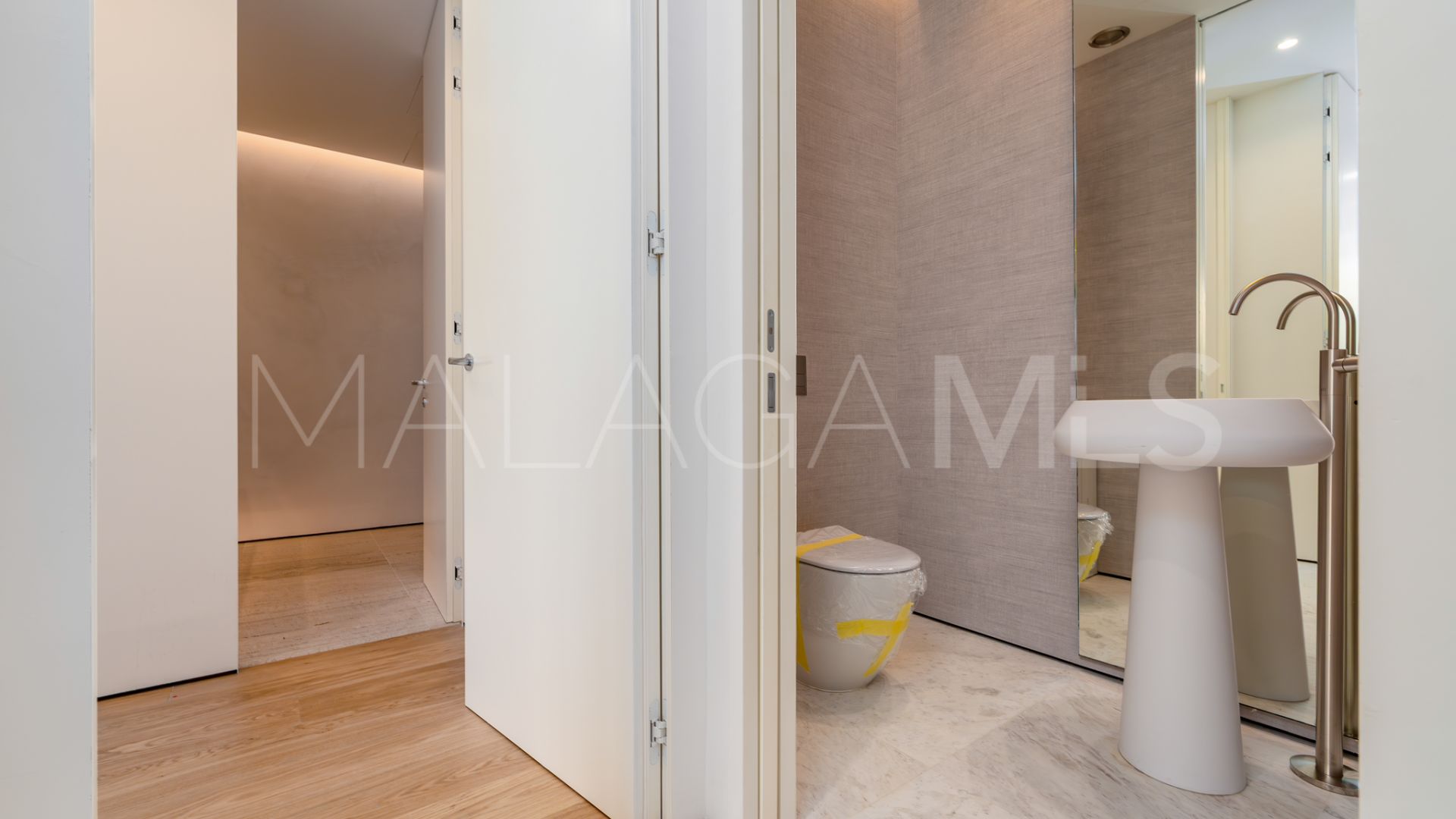 Duplex planta baja for sale in Epic Marbella
