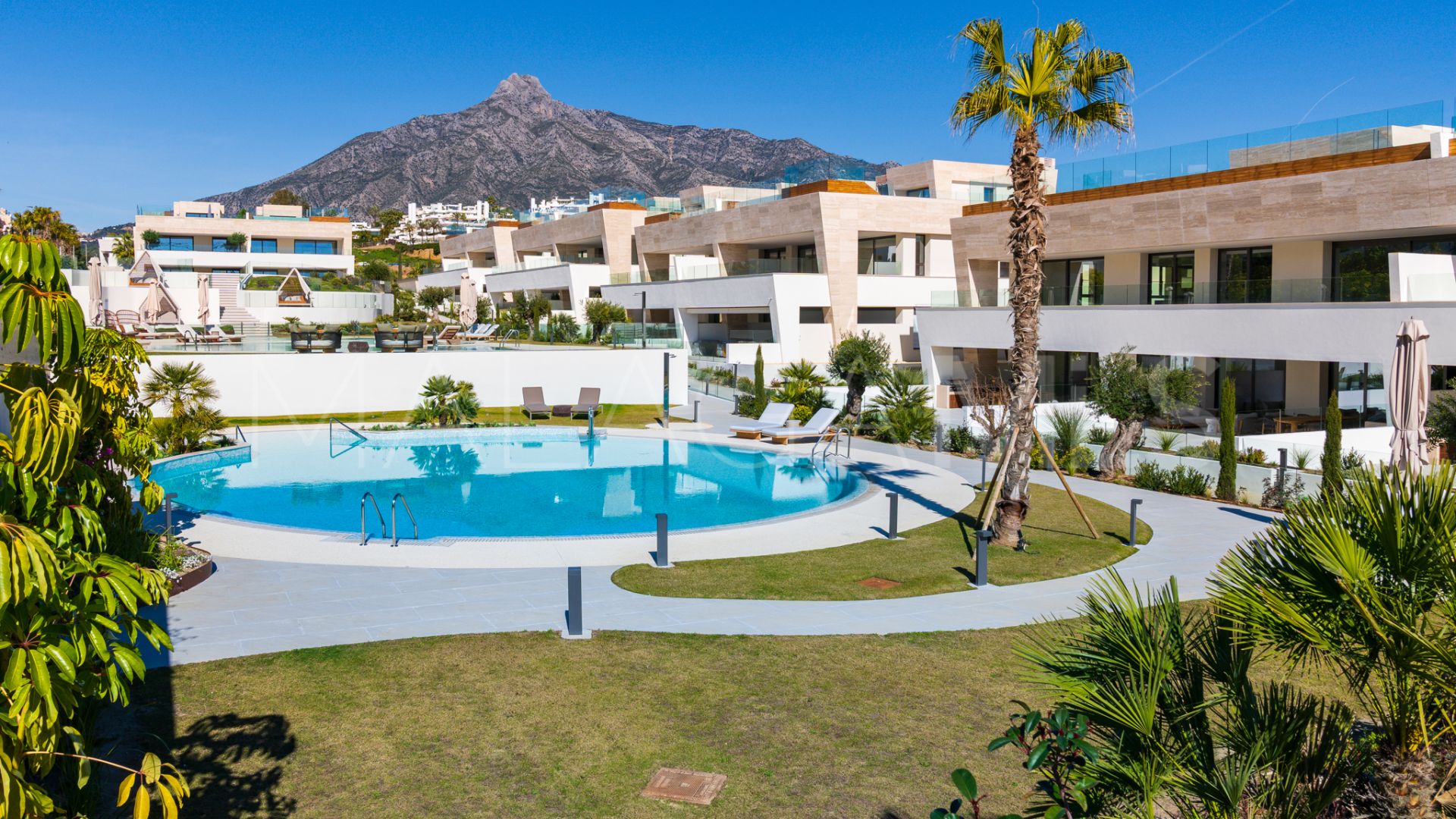 Duplex planta baja for sale in Epic Marbella