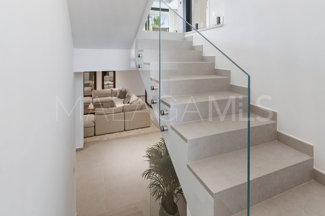 Villa for sale in La Resina Golf