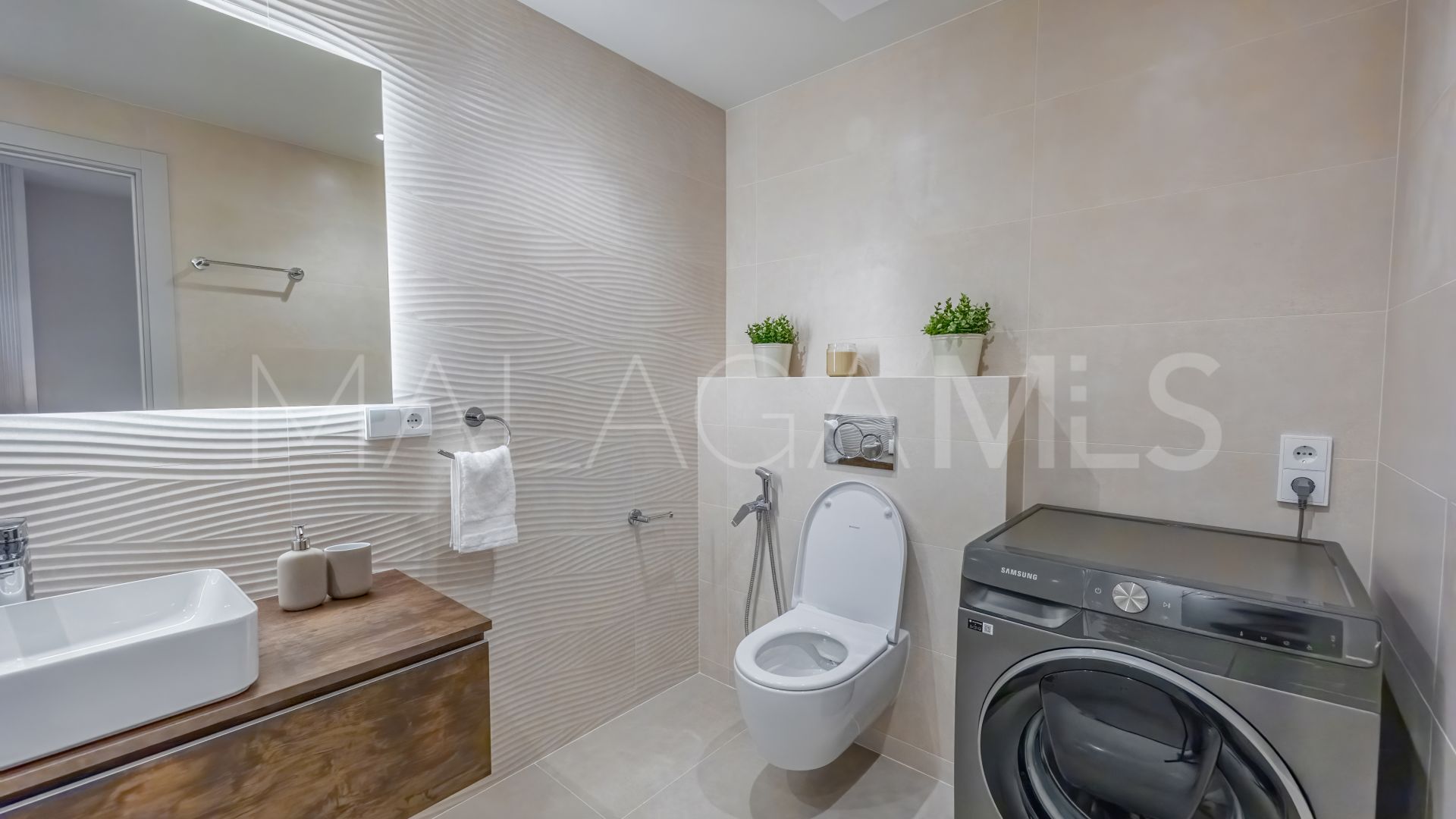 Erdgeschosswohnung for sale in Magna Marbella