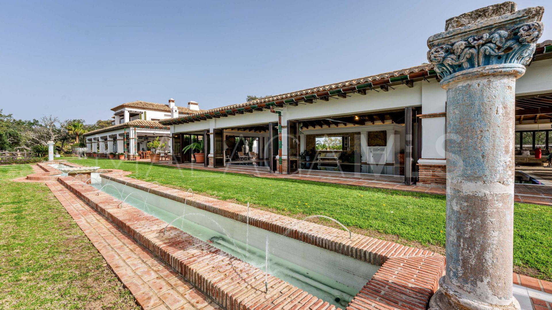 La Mairena, finca de 7 bedrooms for sale