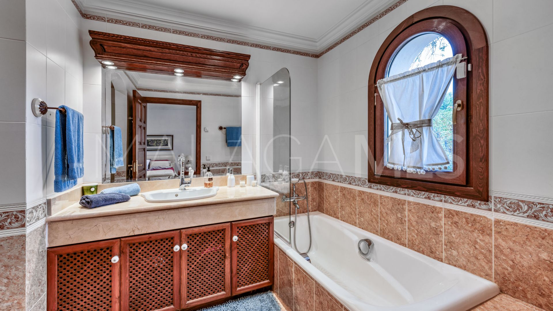 La Mairena, finca de 7 bedrooms for sale