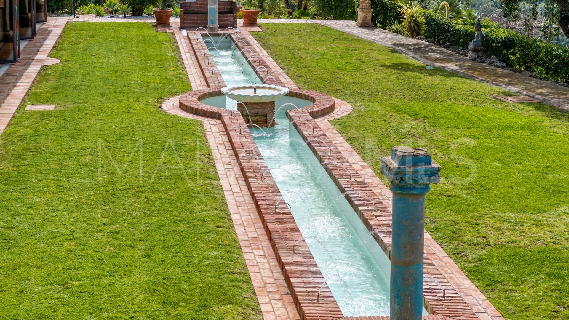 La Mairena, finca de 7 bedrooms for sale