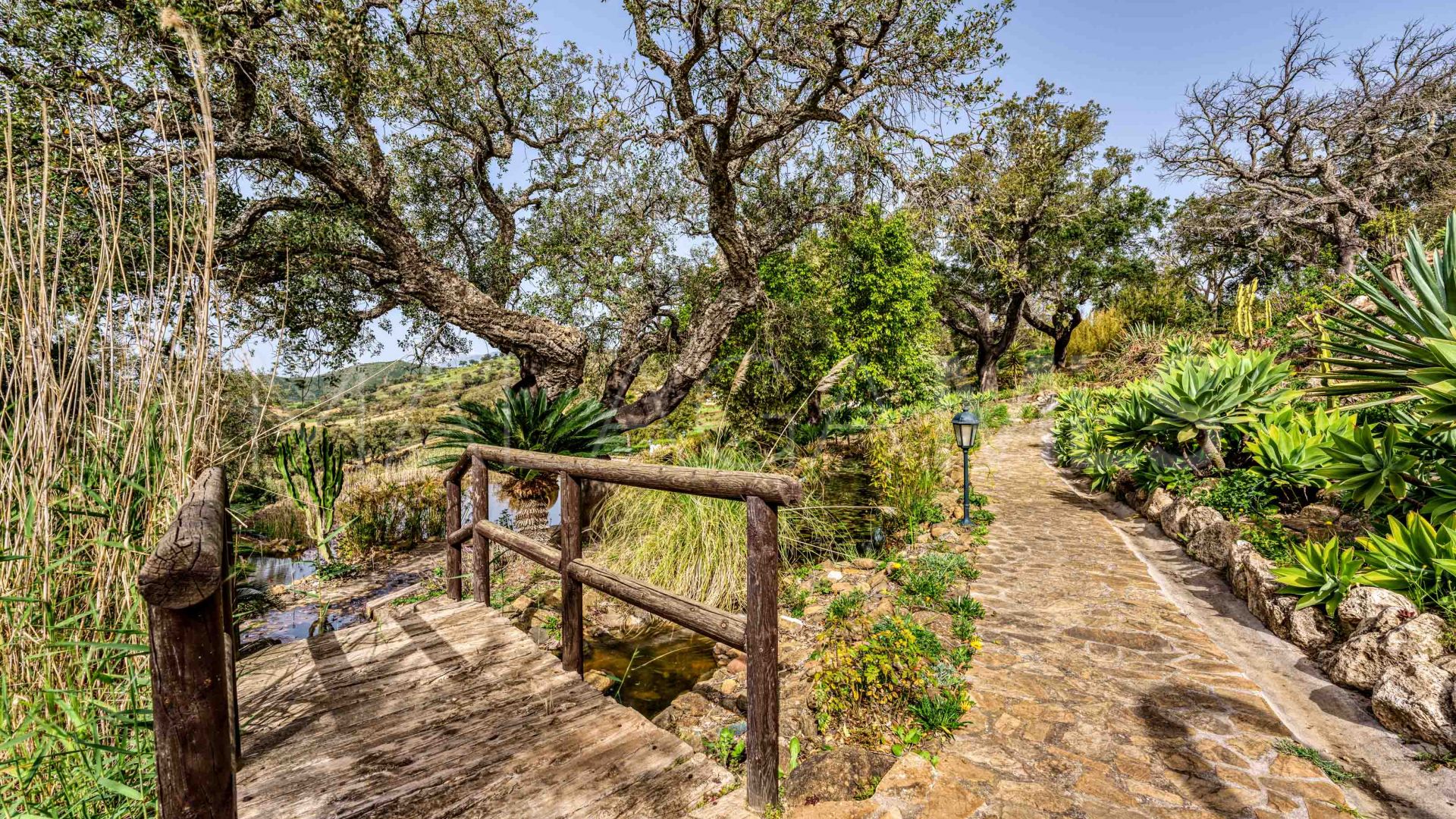 La Mairena, finca de 7 bedrooms for sale