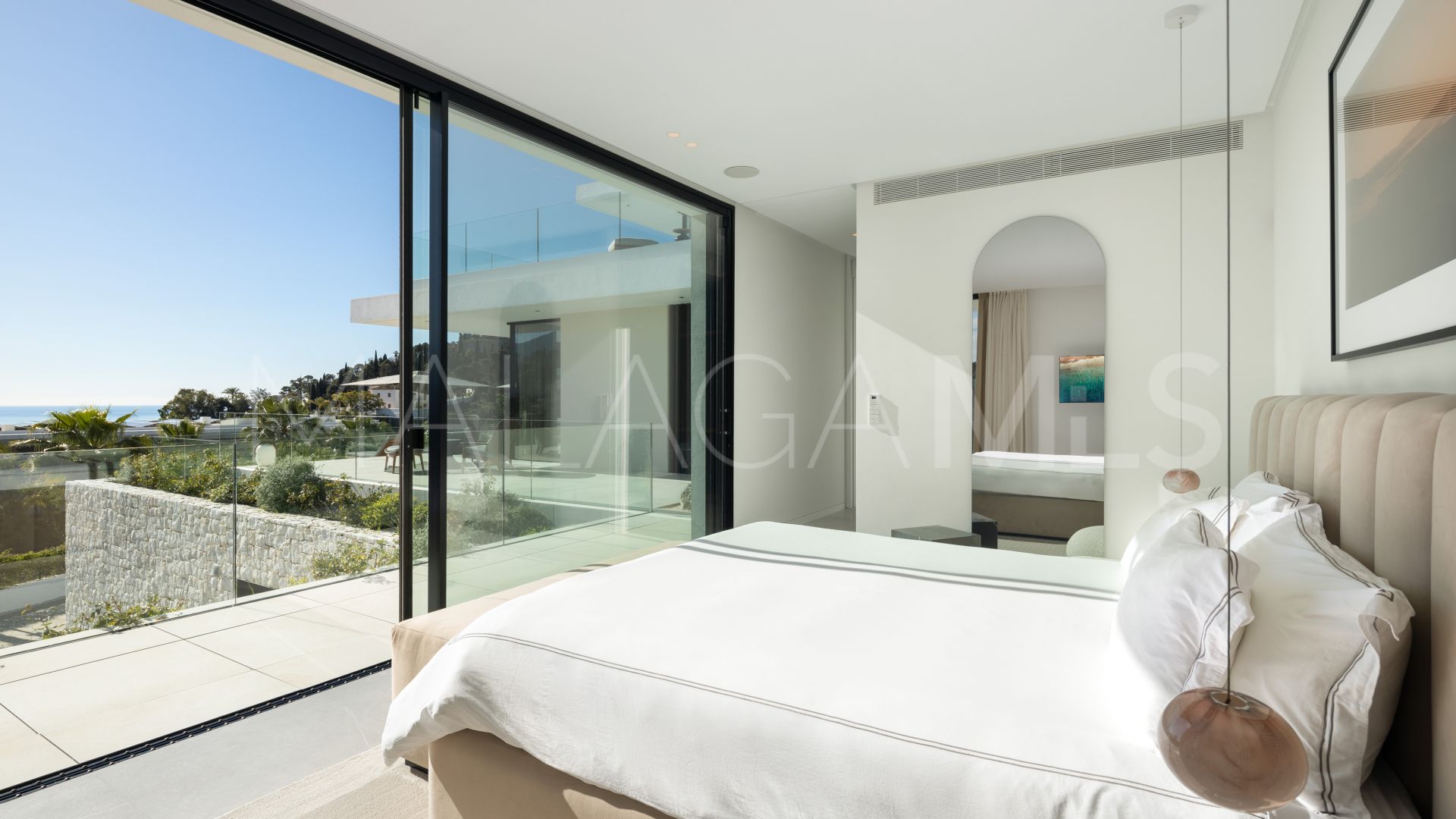El Madroñal 8 bedrooms villa for sale