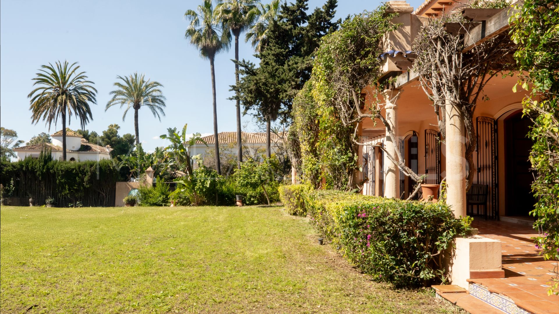 Villa for sale in Paraiso Barronal