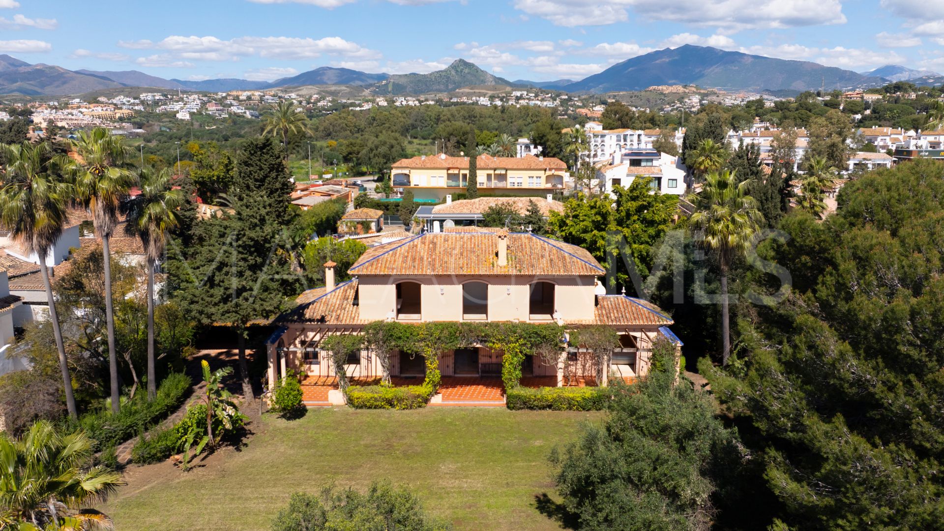 Villa for sale in Paraiso Barronal