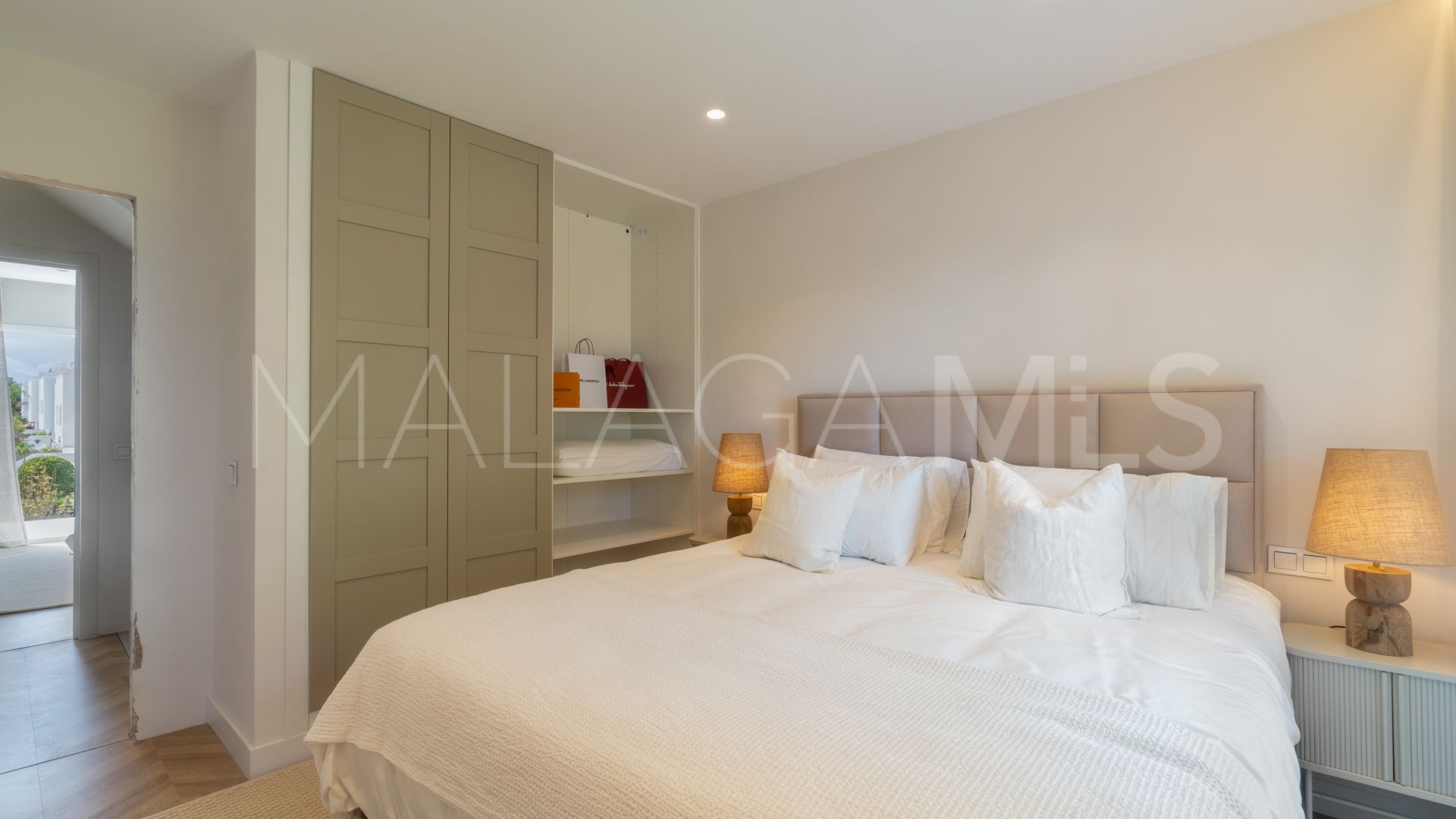 Buy 4 bedrooms town house in Nagüeles