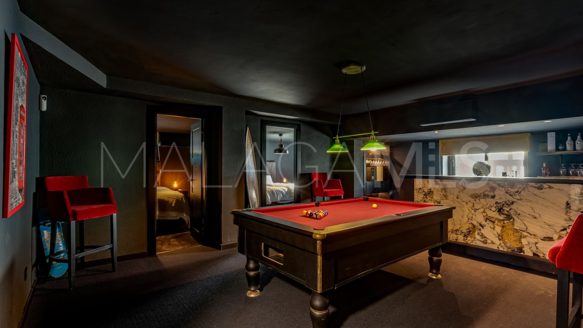 Villa for sale in Nueva Andalucia