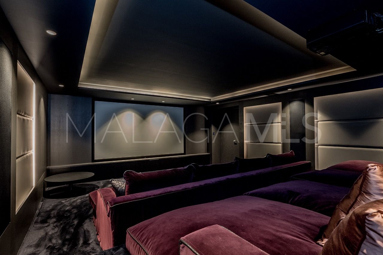 Villa for sale in Las Lomas del Marbella Club