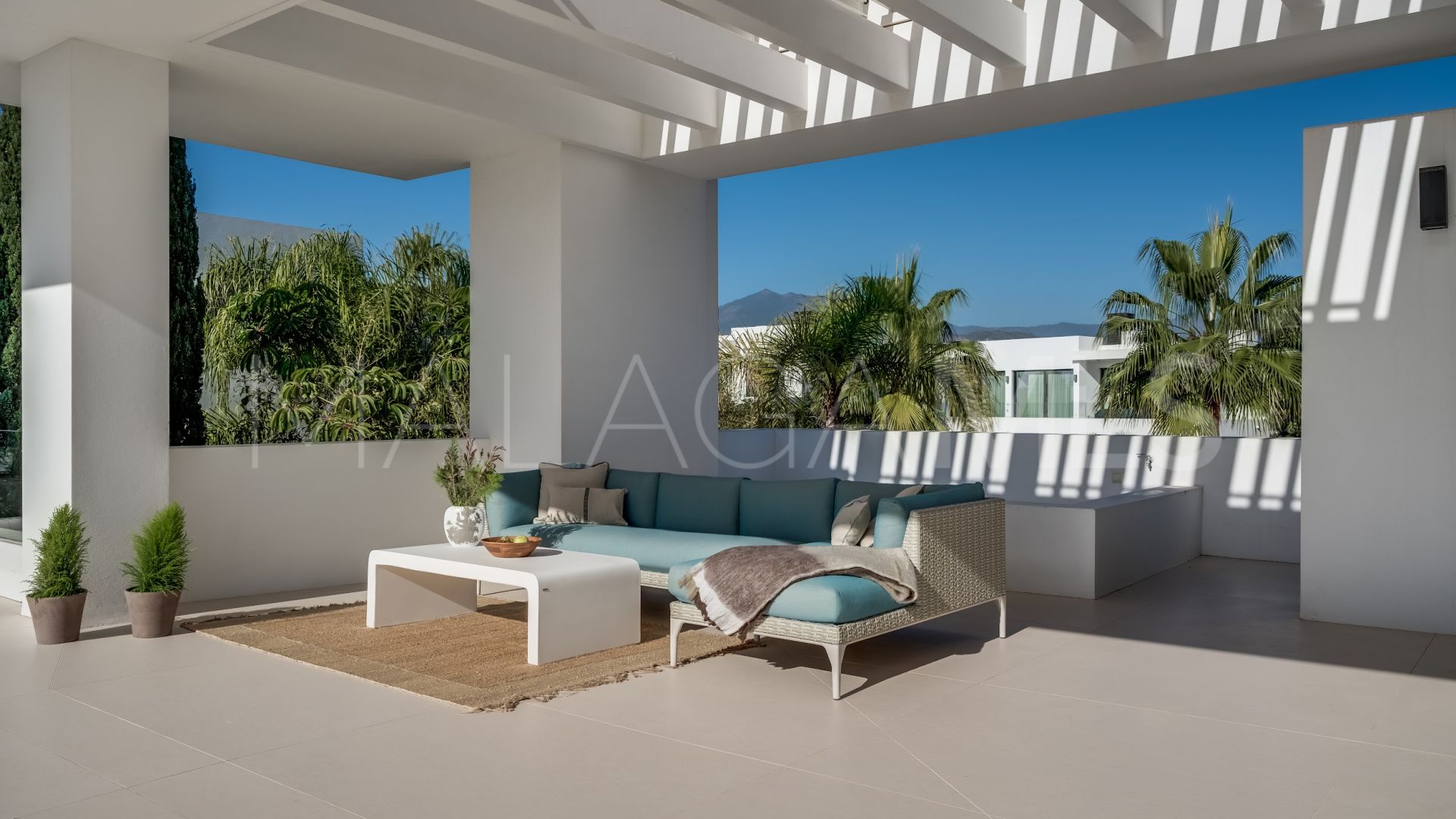 Villa for sale in Las Lomas del Marbella Club