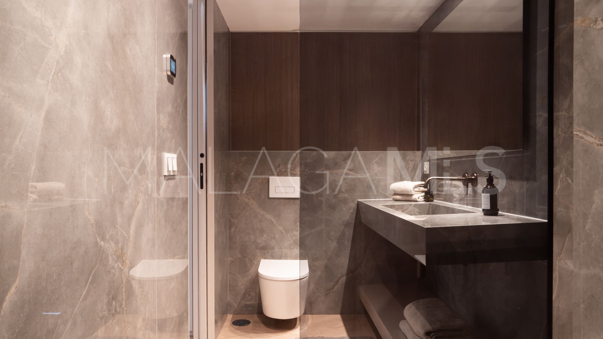 Buy duplex penthouse in Magna Marbella