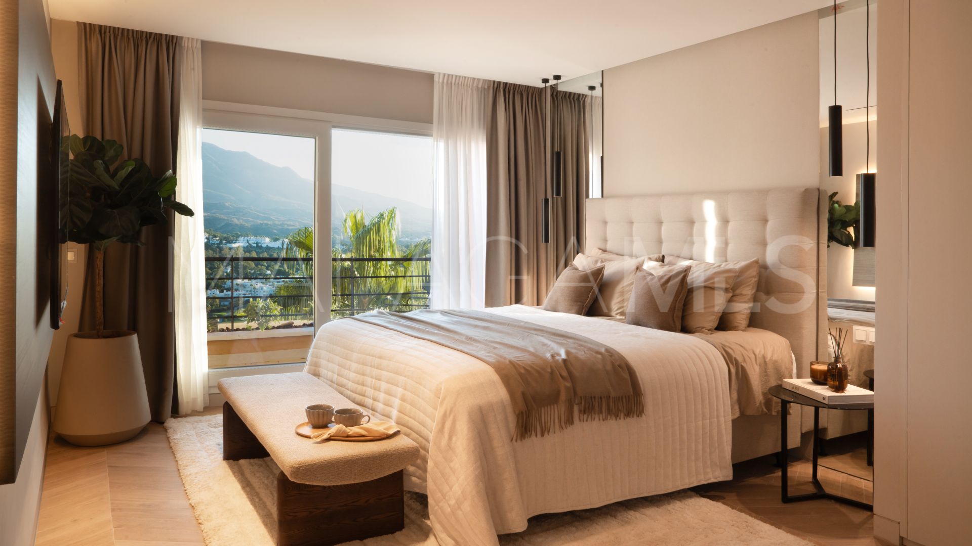 Buy duplex penthouse in Magna Marbella