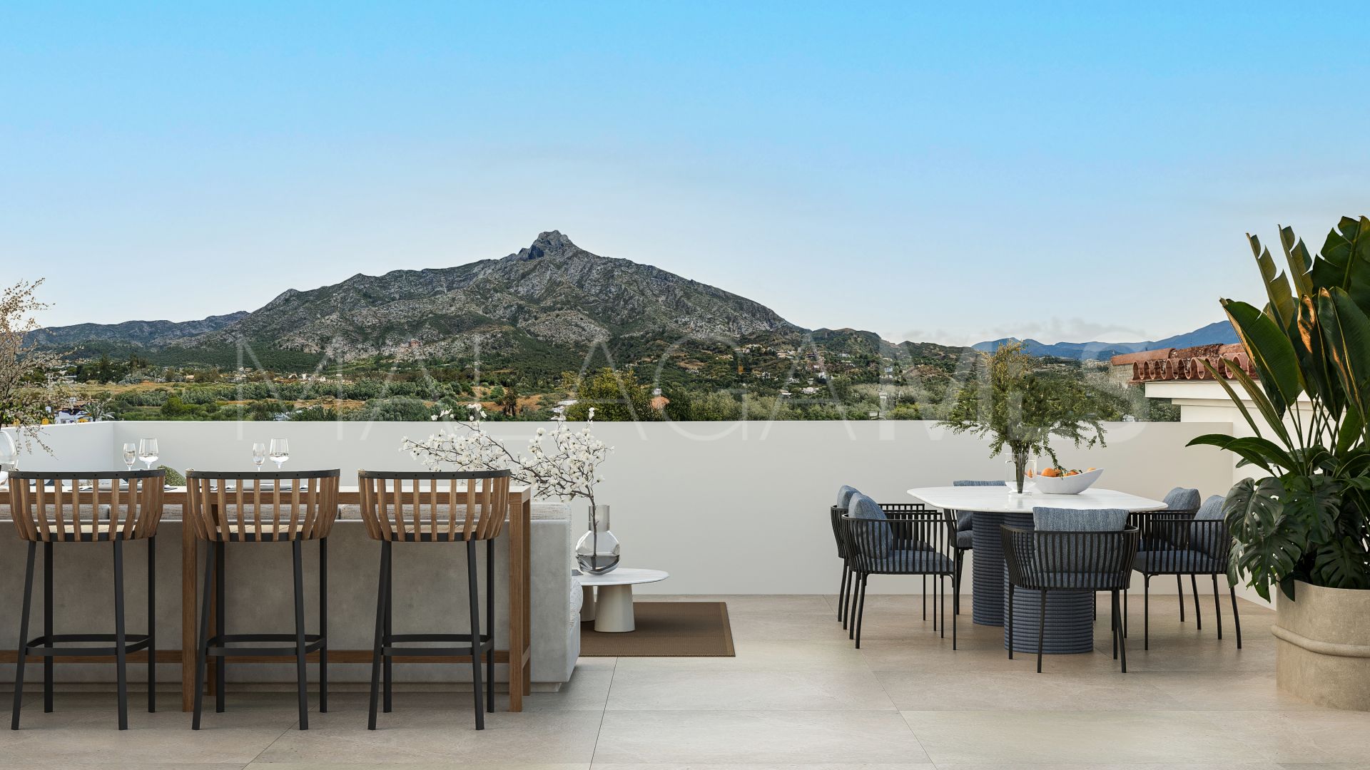 Nueva Andalucia 5 bedrooms villa for sale