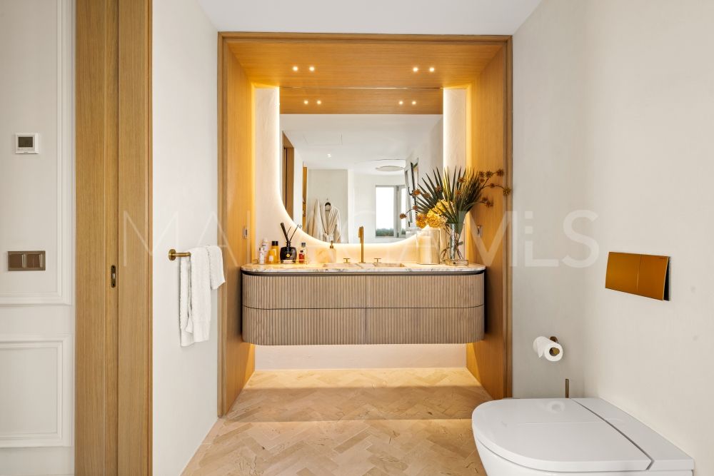 2 bedrooms duplex penthouse for sale in Four Seasons