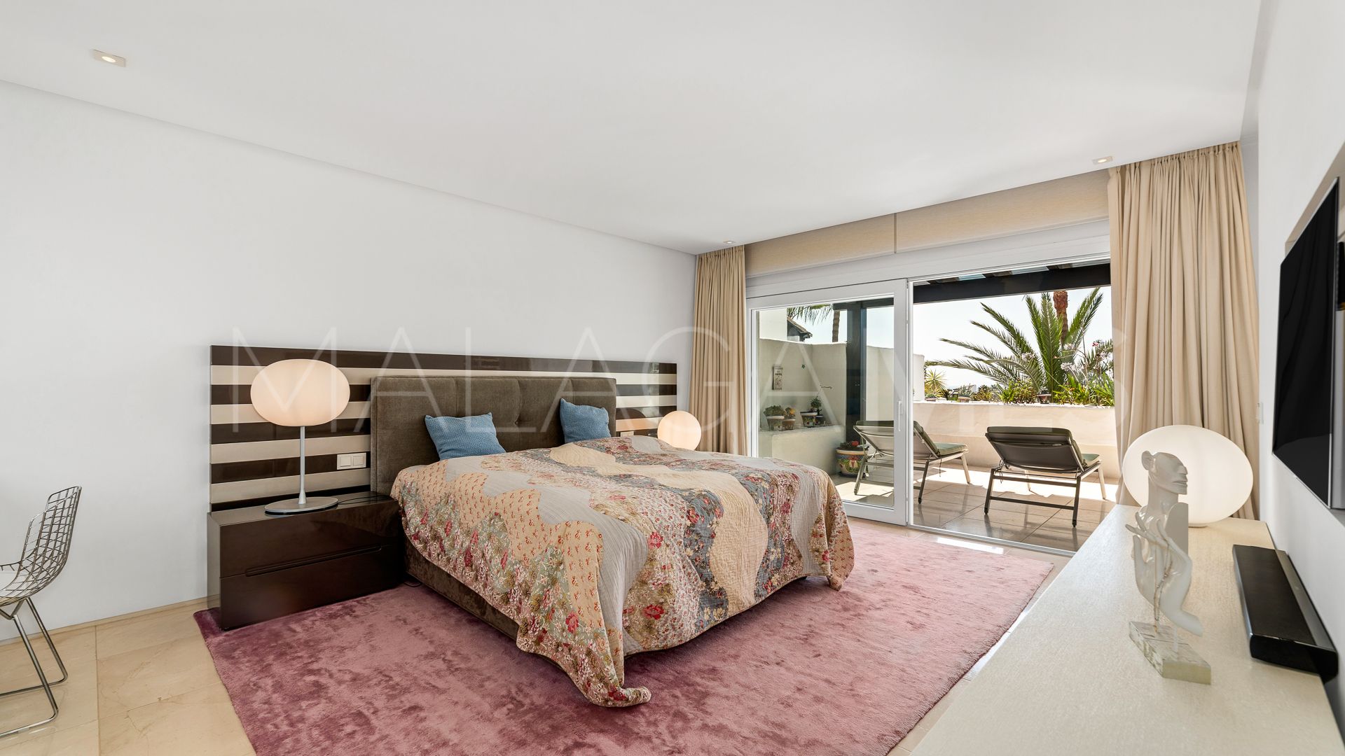 Duplex penthouse for sale in Marina Puente Romano