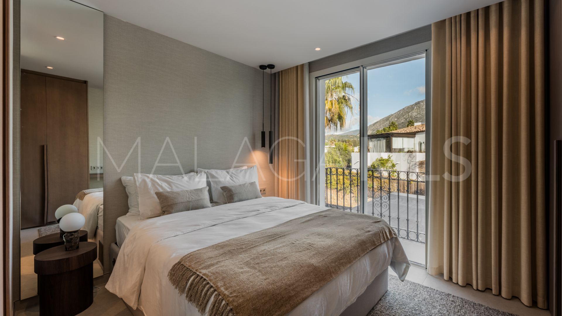 Parvilla for sale in Altos de Salamanca