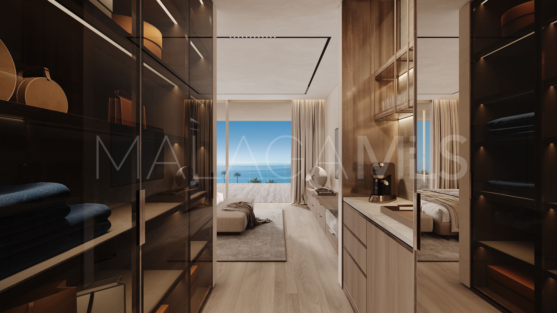 For sale apartment in Estepona Town with 4 bedrooms