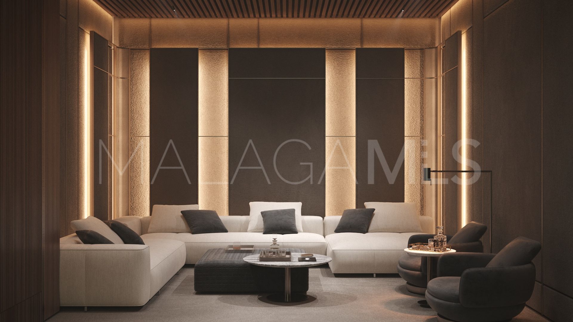 For sale apartment in Estepona Town with 4 bedrooms