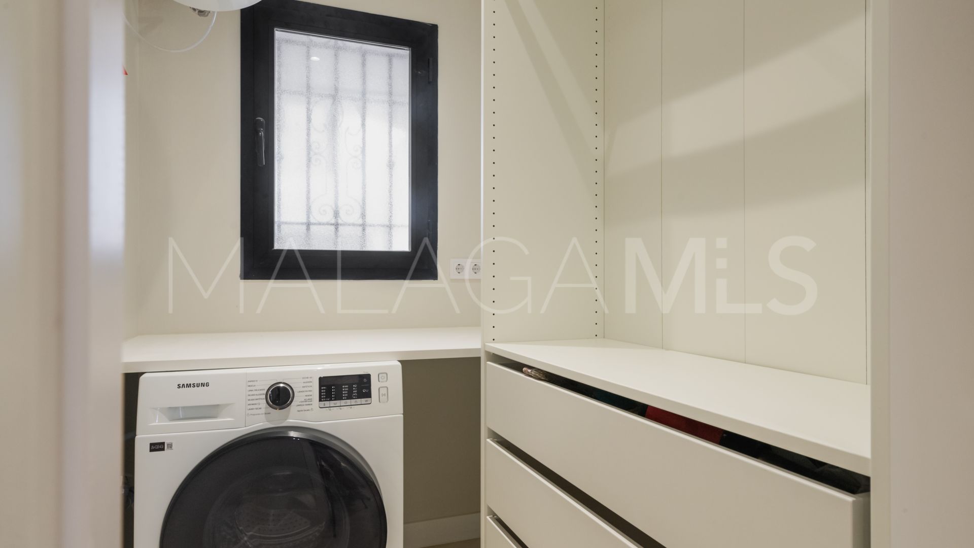 Lägenhet for sale in Los Almendros