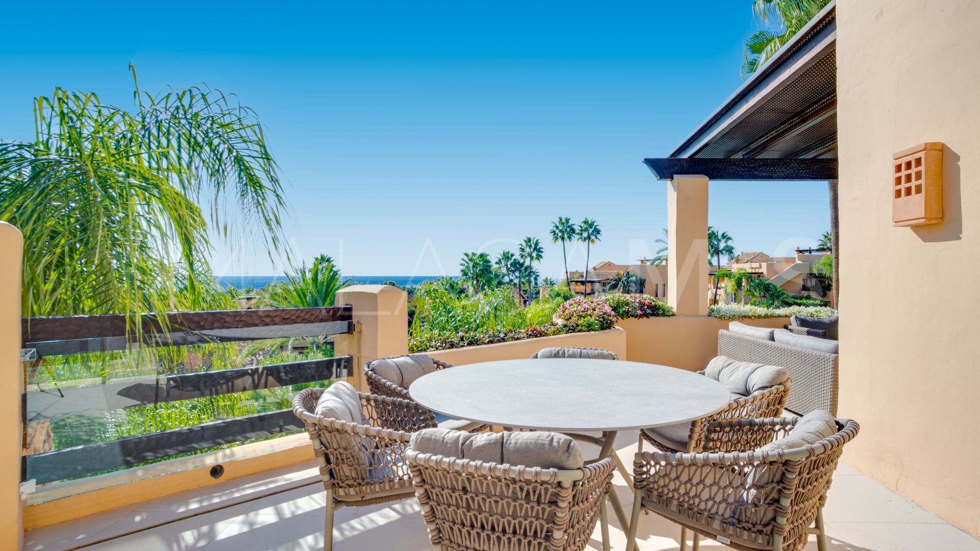 Ático a la venta with 2 bedrooms in Mansion Club