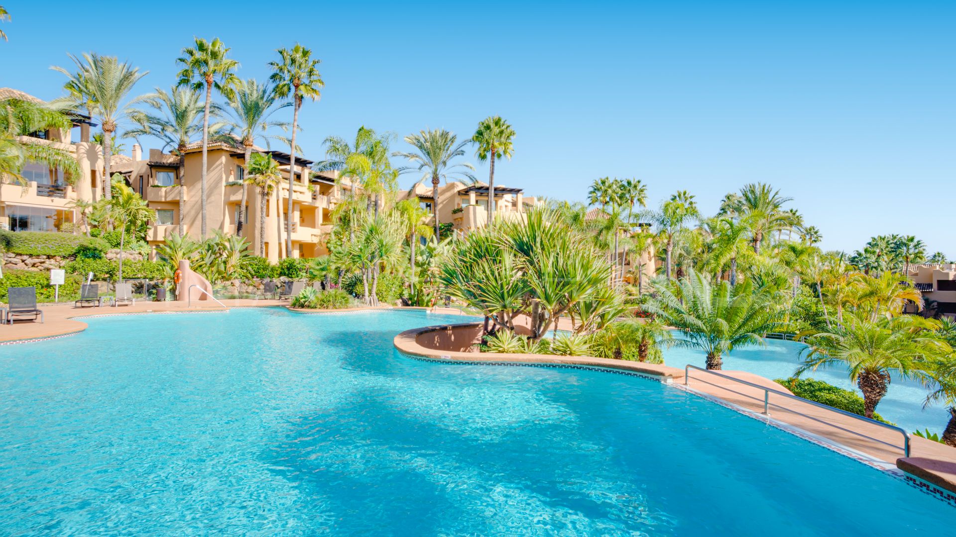 Ático a la venta with 2 bedrooms in Mansion Club