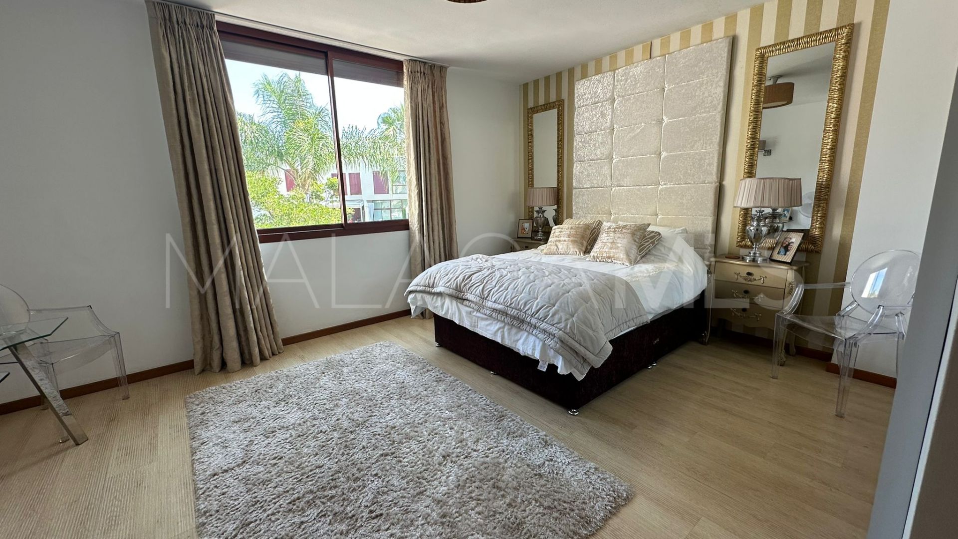 Buy adosado in Cancelada with 3 bedrooms