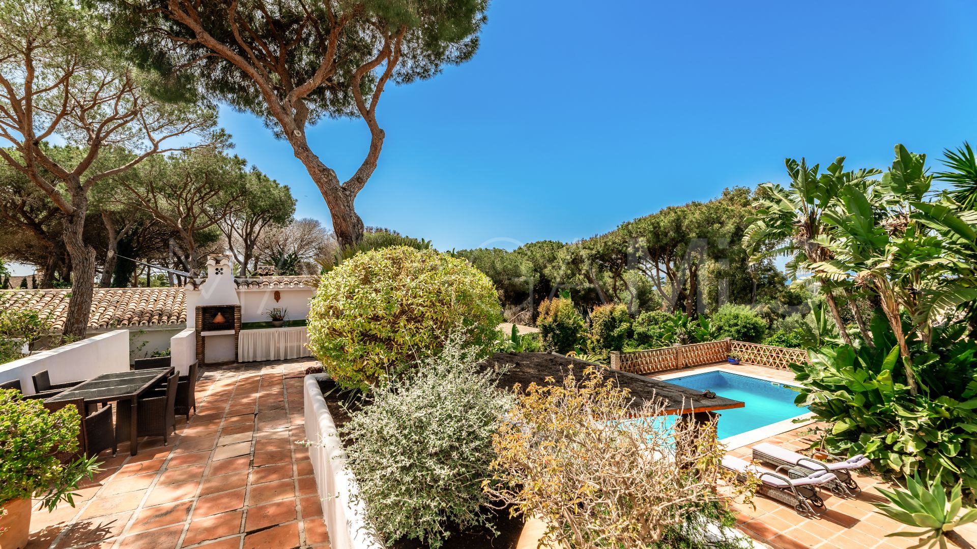 7 bedrooms villa for sale in Elviria