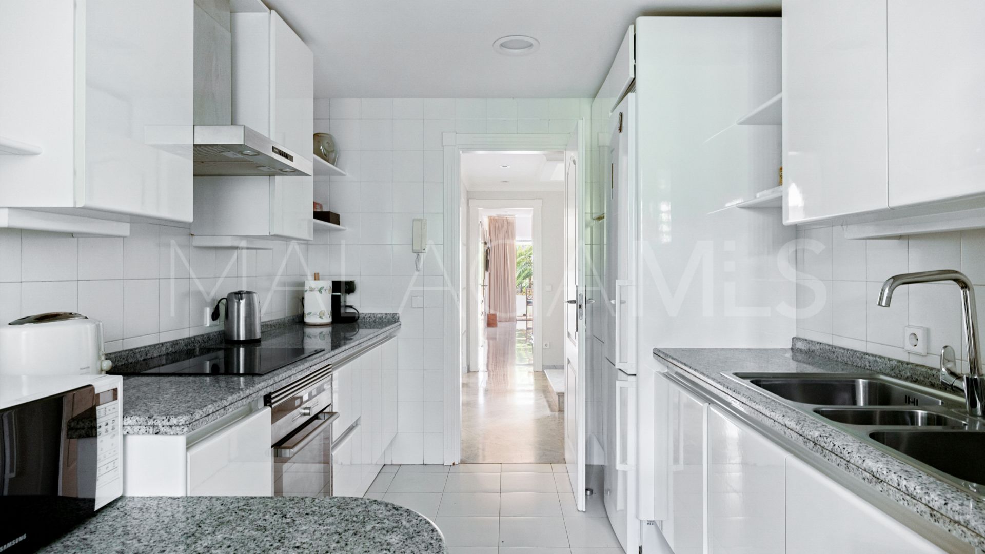 For sale duplex penthouse in Marina Puente Romano