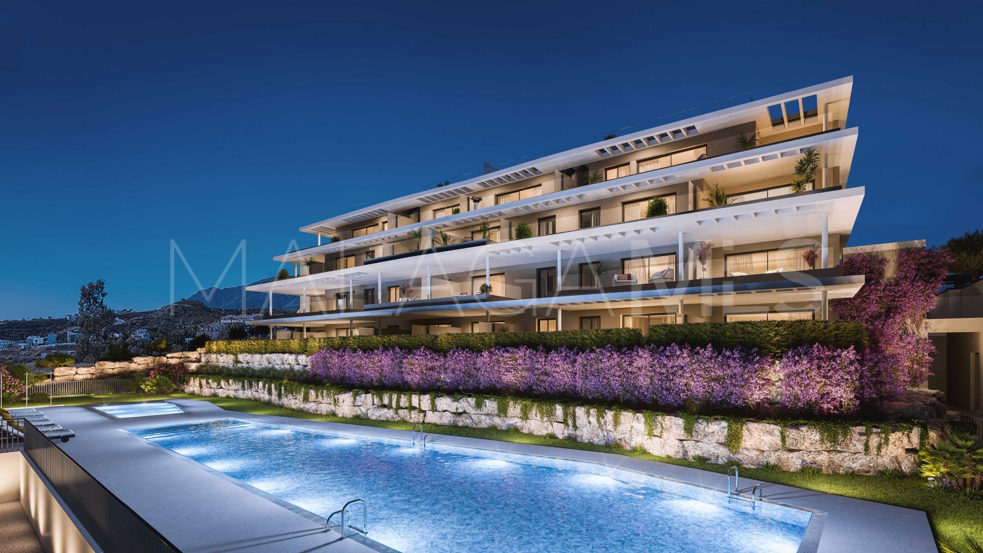Markplanslägenhet for sale in Estepona Öst