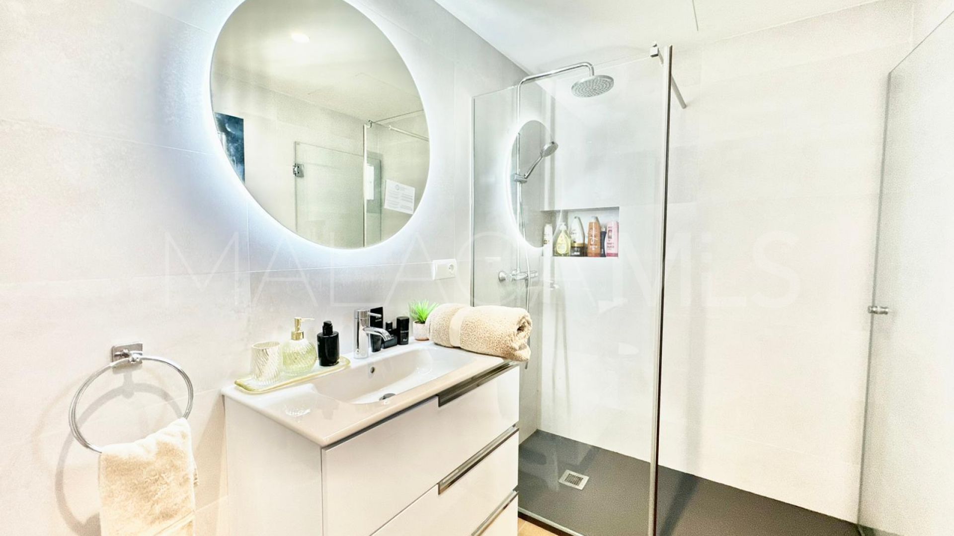 Lägenhet for sale in Marbella - Puerto Banus