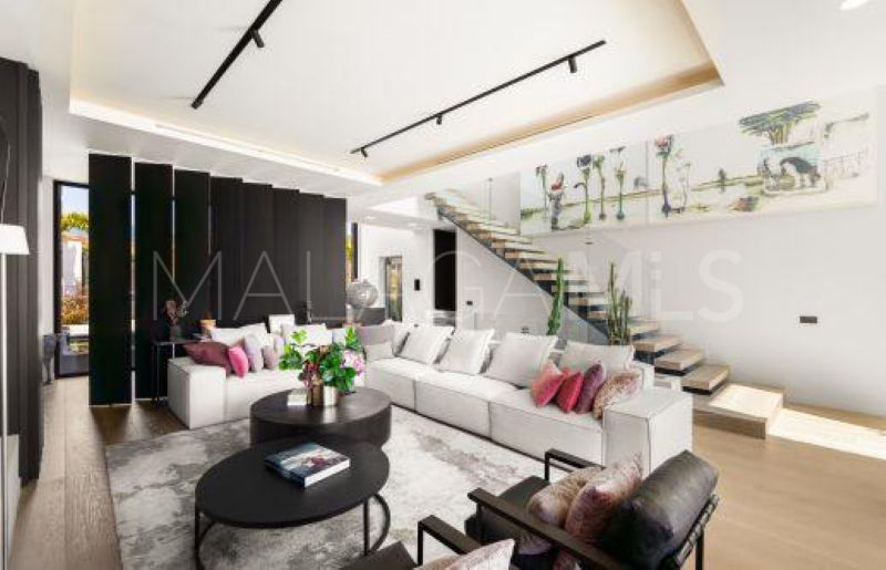 Villa with 6 bedrooms for sale in Los Flamingos Golf
