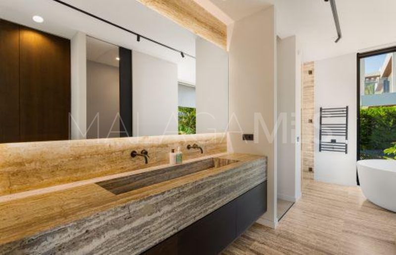 Villa with 6 bedrooms for sale in Los Flamingos Golf