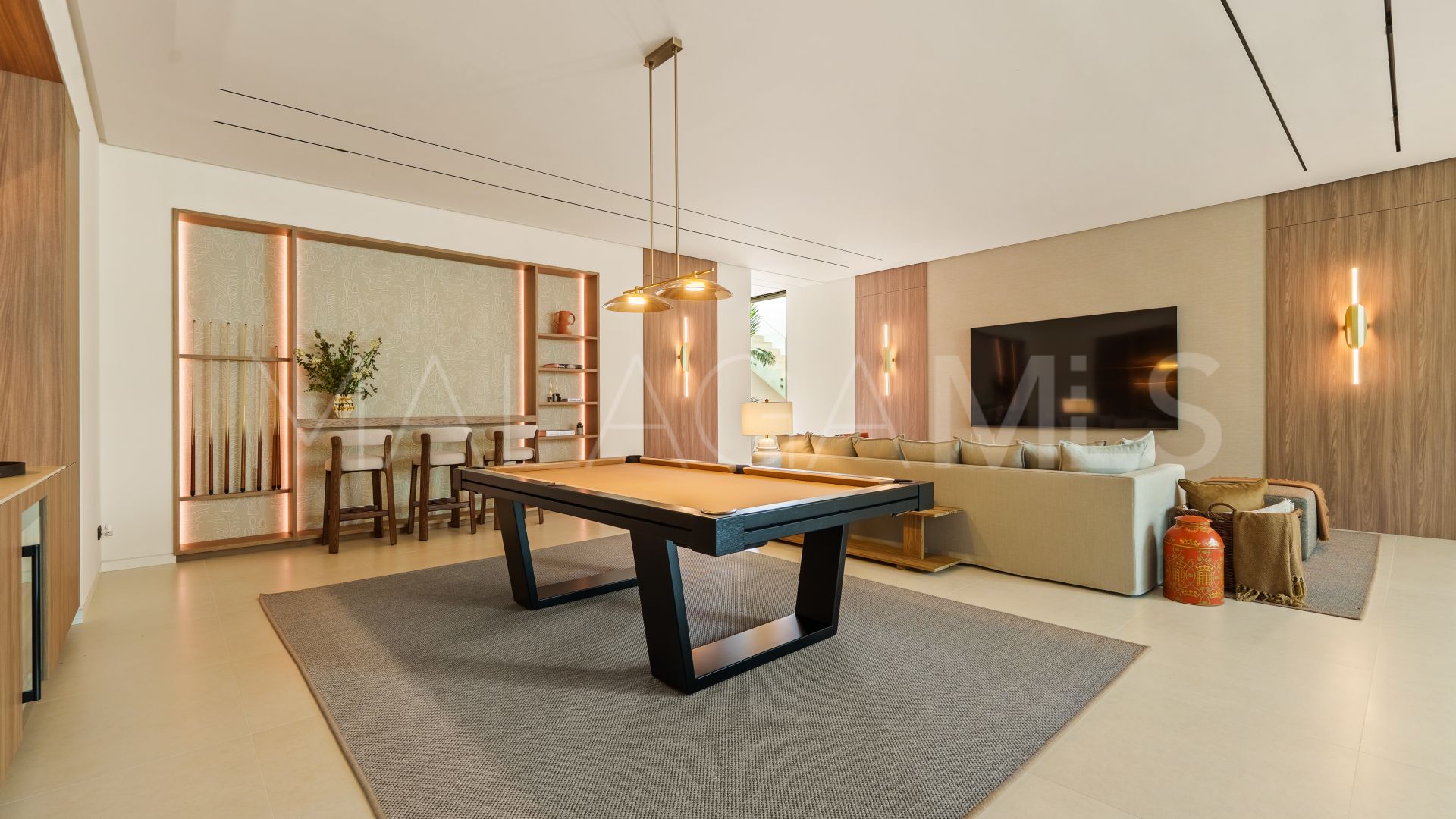 Marbella Golden Mile 5 bedrooms villa for sale