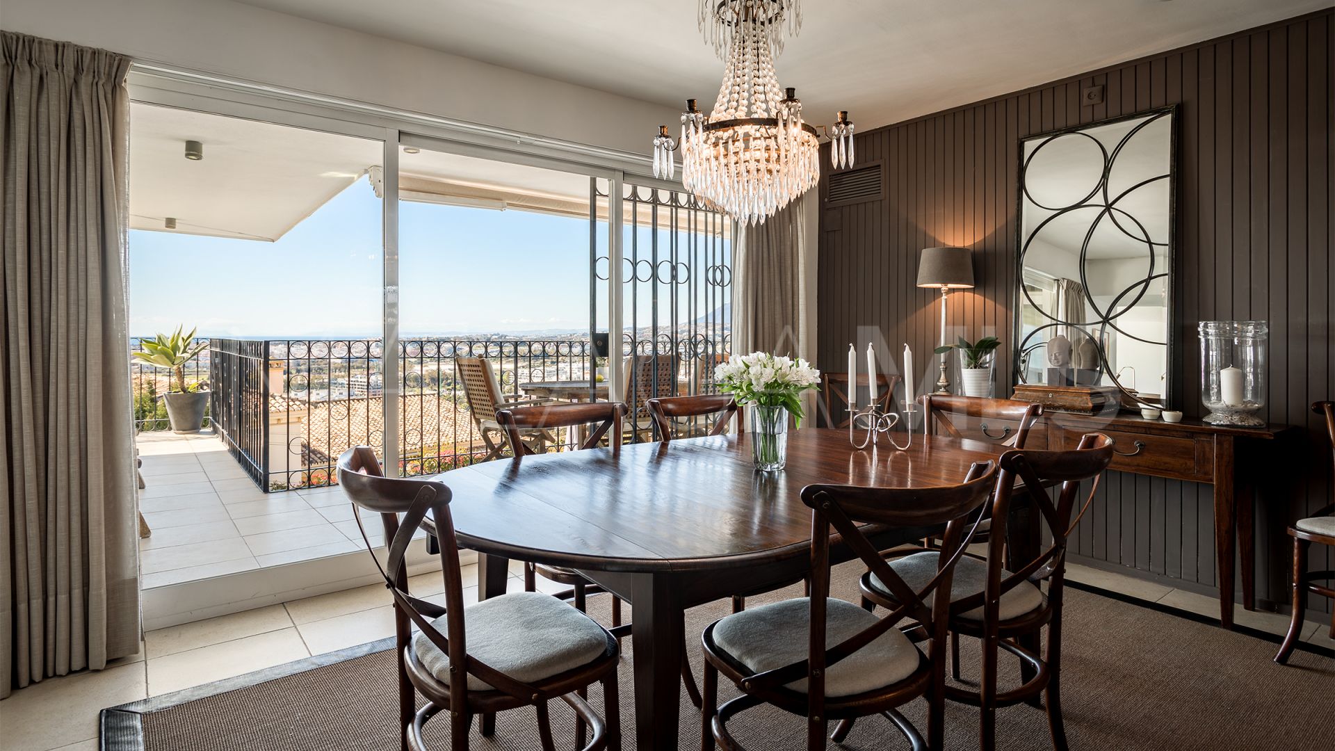 For sale Nueva Andalucia villa